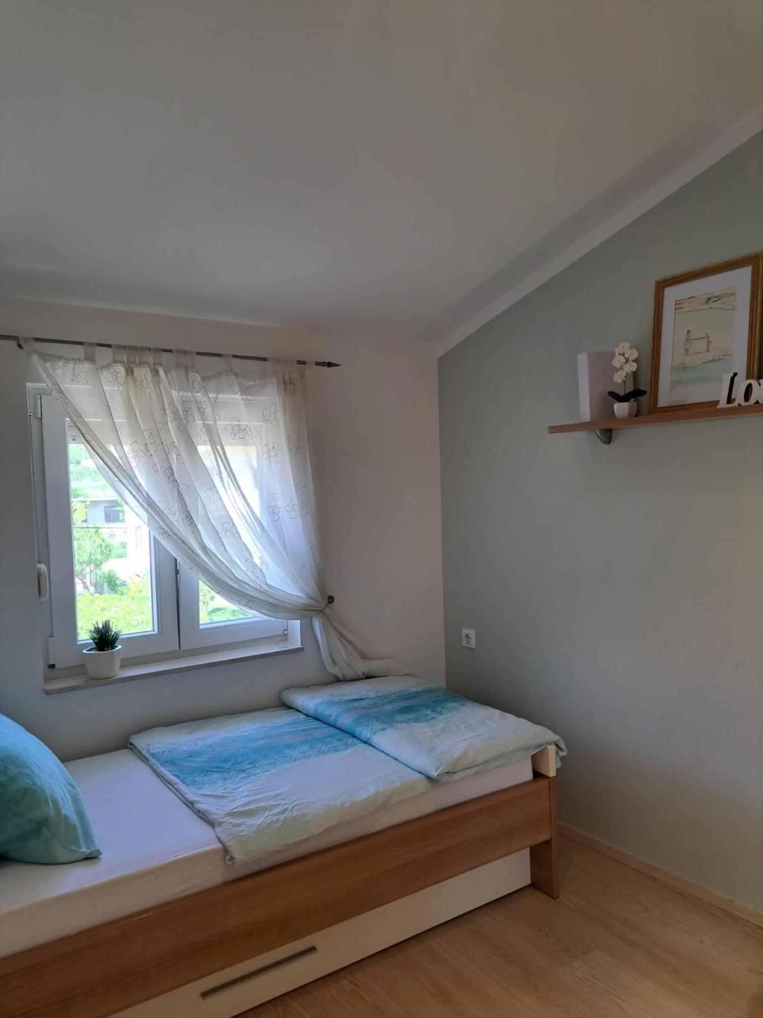 פוסדריה Apartman Lucia מראה חיצוני תמונה