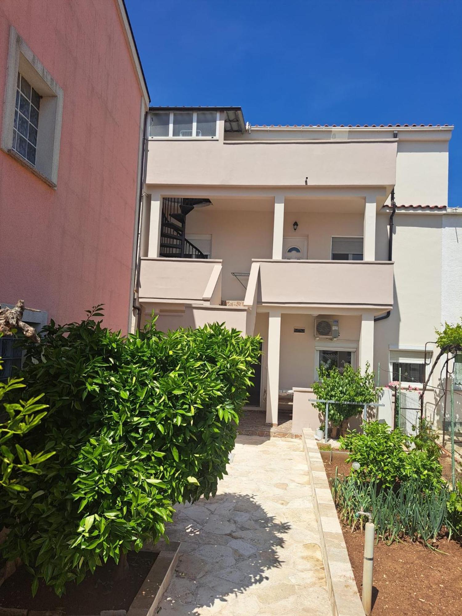פוסדריה Apartman Lucia מראה חיצוני תמונה